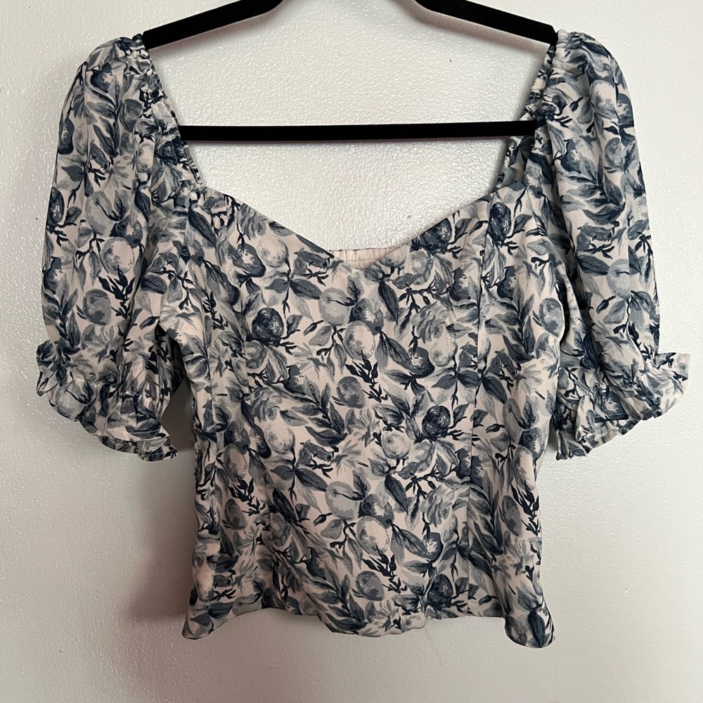Abercrombie and Fitch Puff Sleeve Top